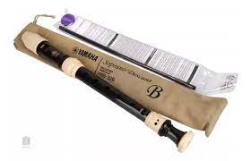 Flauta Yamaha Soprano de Plastico en C Acabado Oscuro